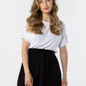 Shorts model 225326 awama