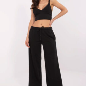 trainingsbroek model 210620 Relevance