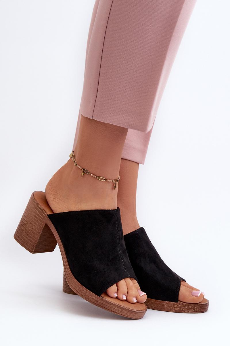 Hakken slippers model 196661 Step in style