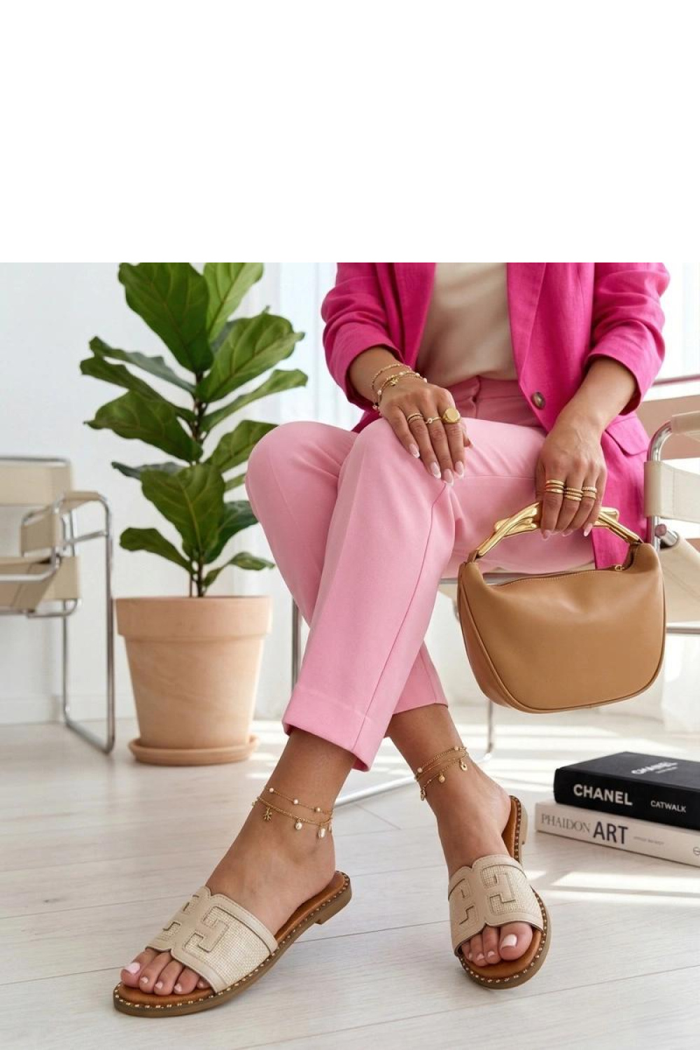 slippers model 226575 Solea