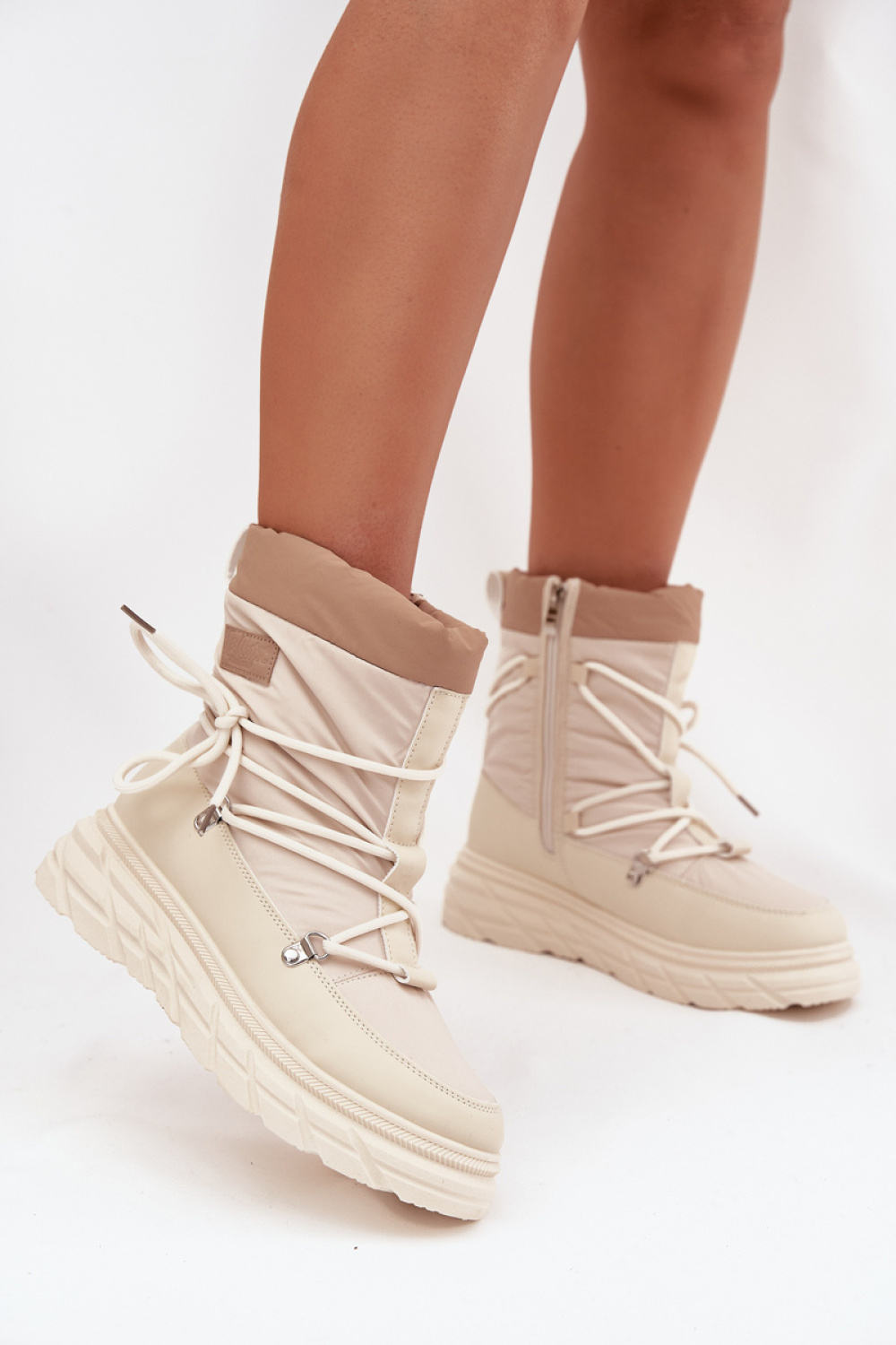 snowboots model 220527 Step in style