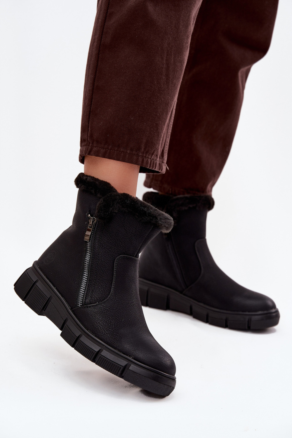 snowboots model 220529 Step in style