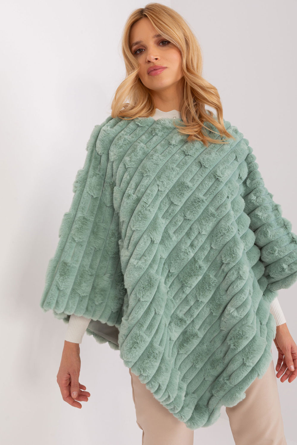 poncho model 190862 AT