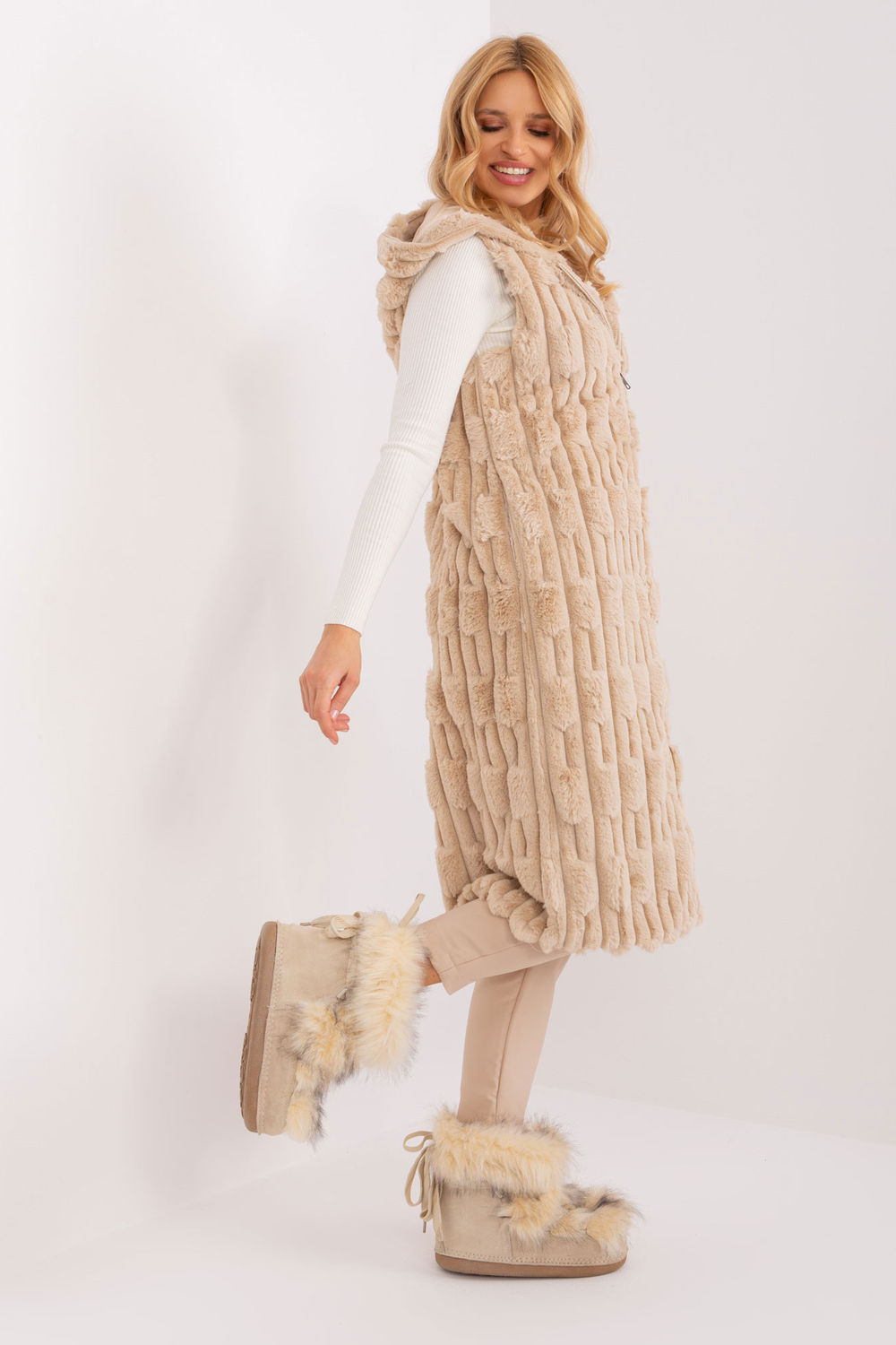 vest model 190865 AT - Afbeelding 2
