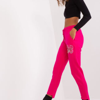 trainingsbroek model 191212 Relevance
