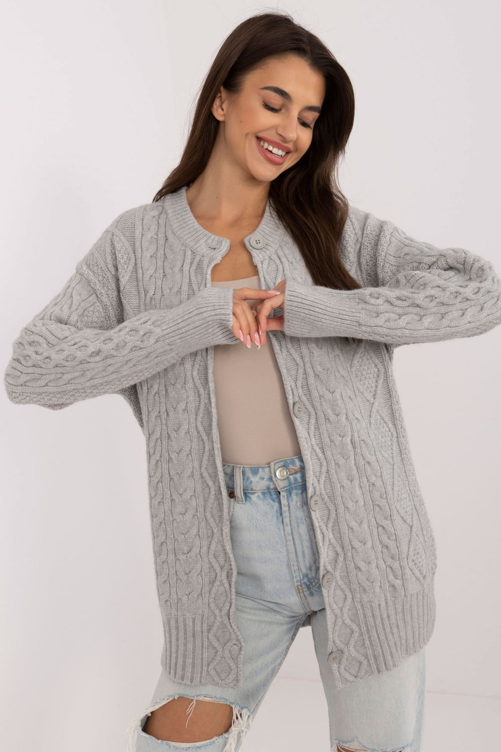 cardigan model 199629 AT