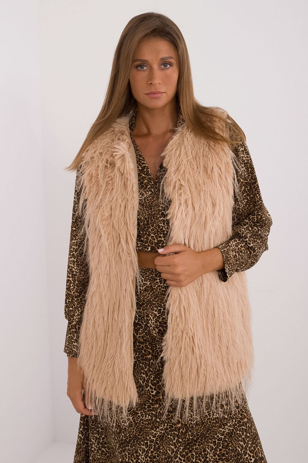 vest model 199759 AT