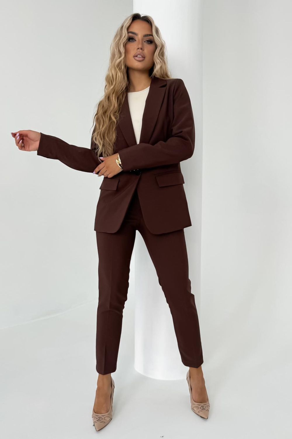 colbert model 200541 Cabba