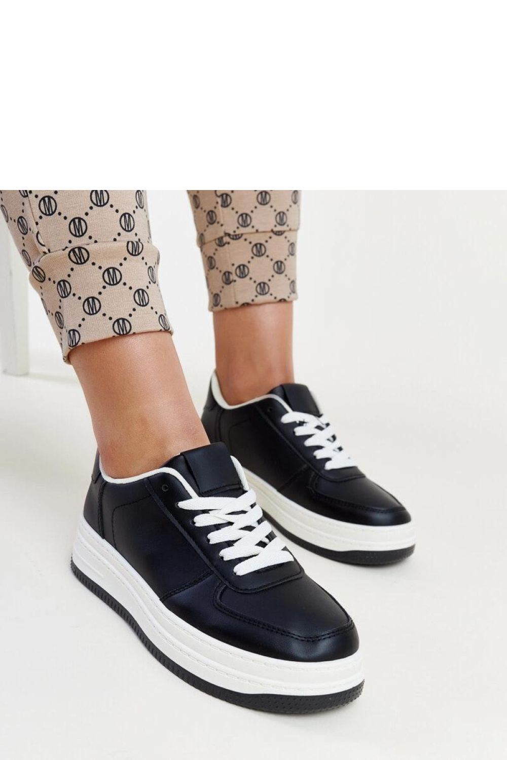 Sportchoenen op een platform model 207402 Solea