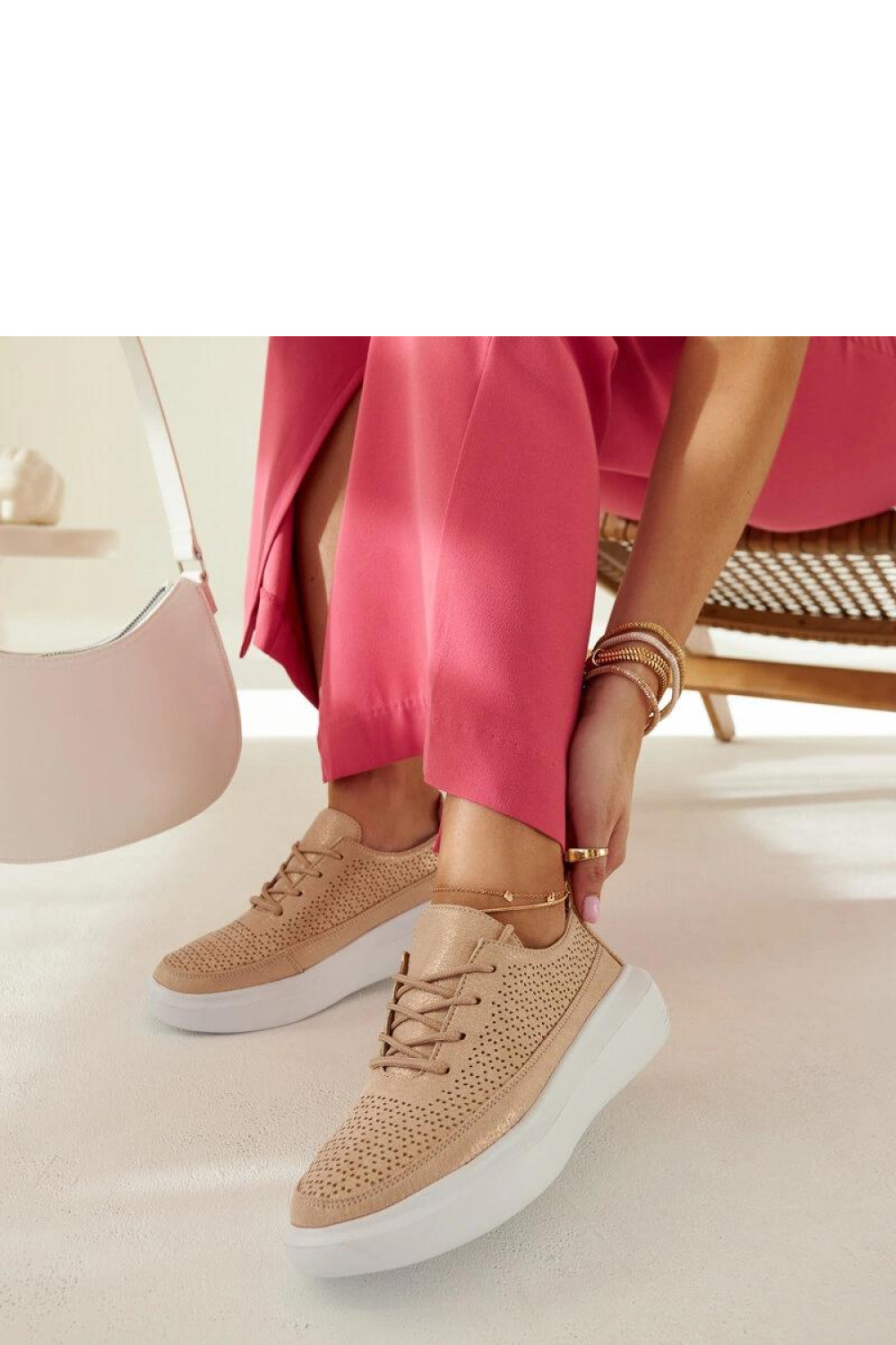 Sportchoenen op een platform model 207539 Solea