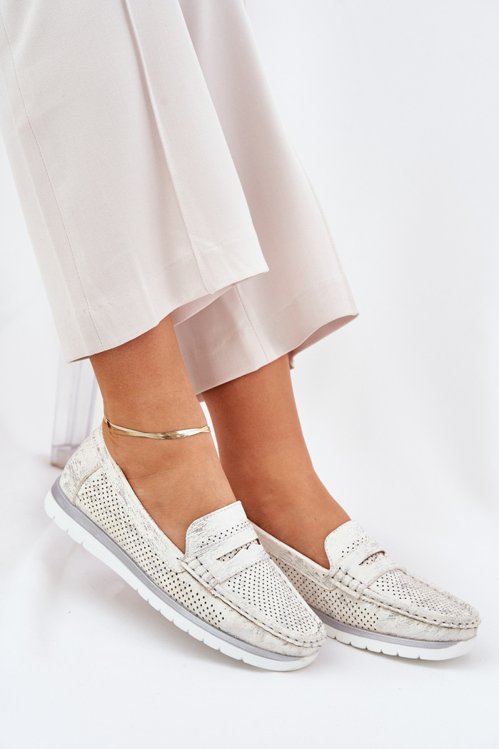 Moccassins model 209785 Step in style