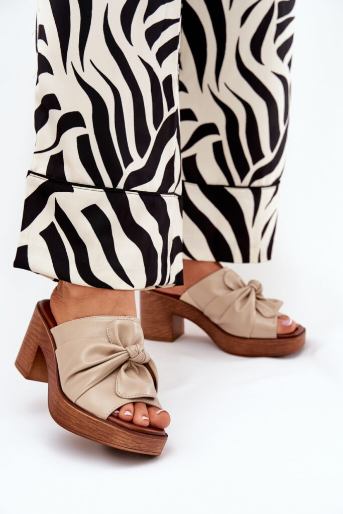 Hakken slippers model 209935 Step in style