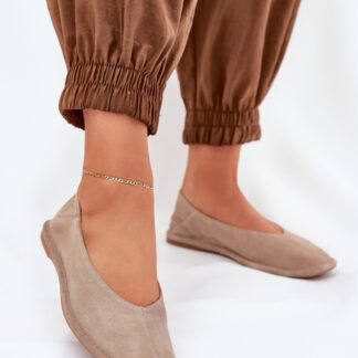 Ballerina's model 211130 Step in style