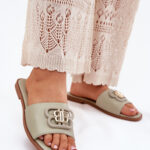 slippers model 215961 Step in style