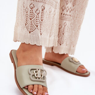 slippers model 215961 Step in style