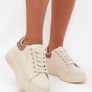 Sportchoenen op een platform model 216444 Step in style