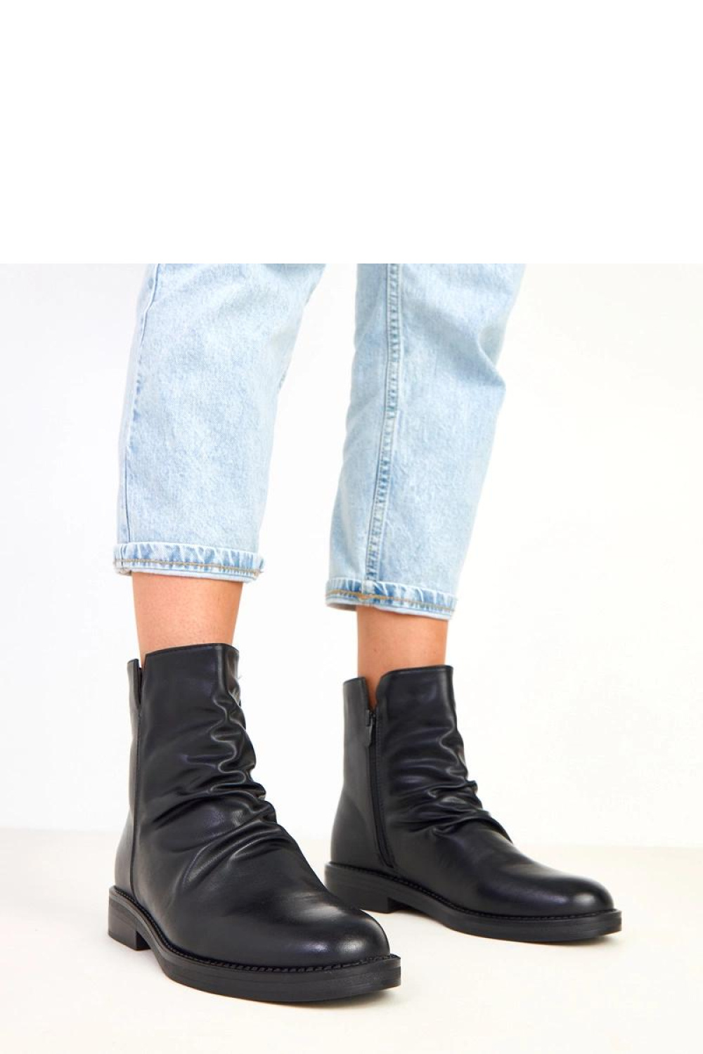 Laarsjes model 217898 Solea