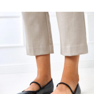 Ballerina's model 217948 Solea