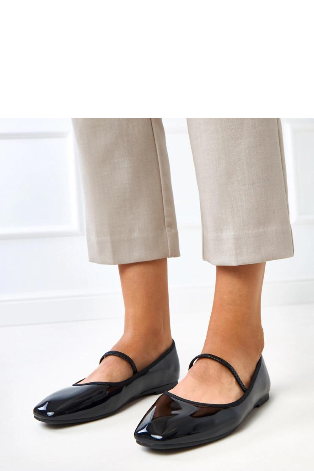 Ballerina's model 217948 Solea