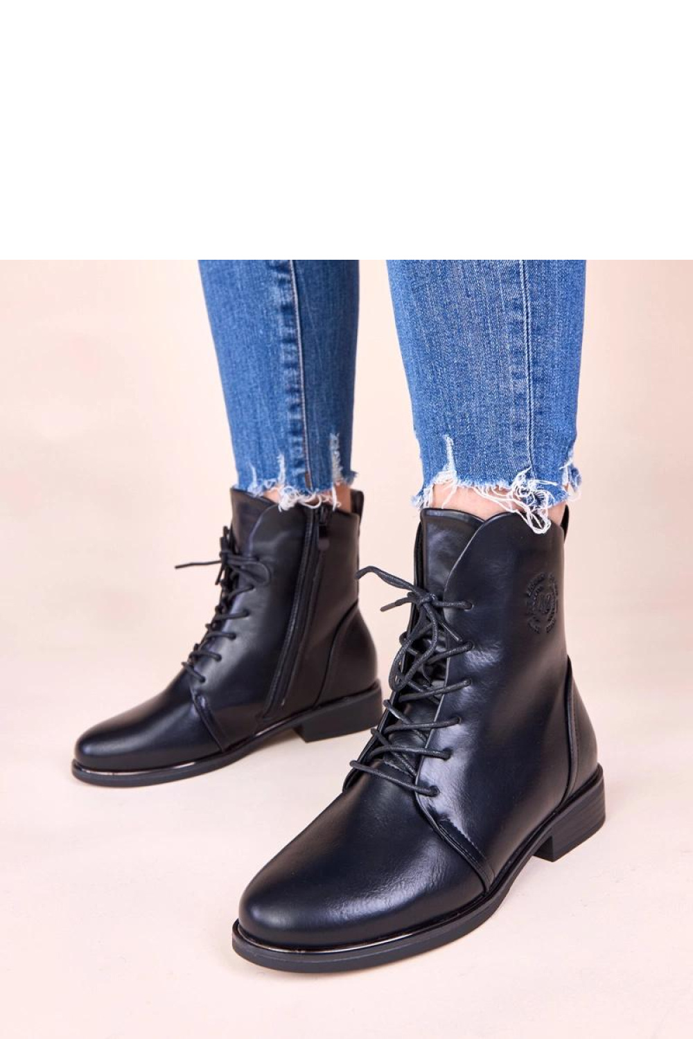 Laarsjes model 221013 Solea