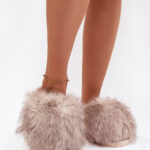 slippers model 221937 Step in style
