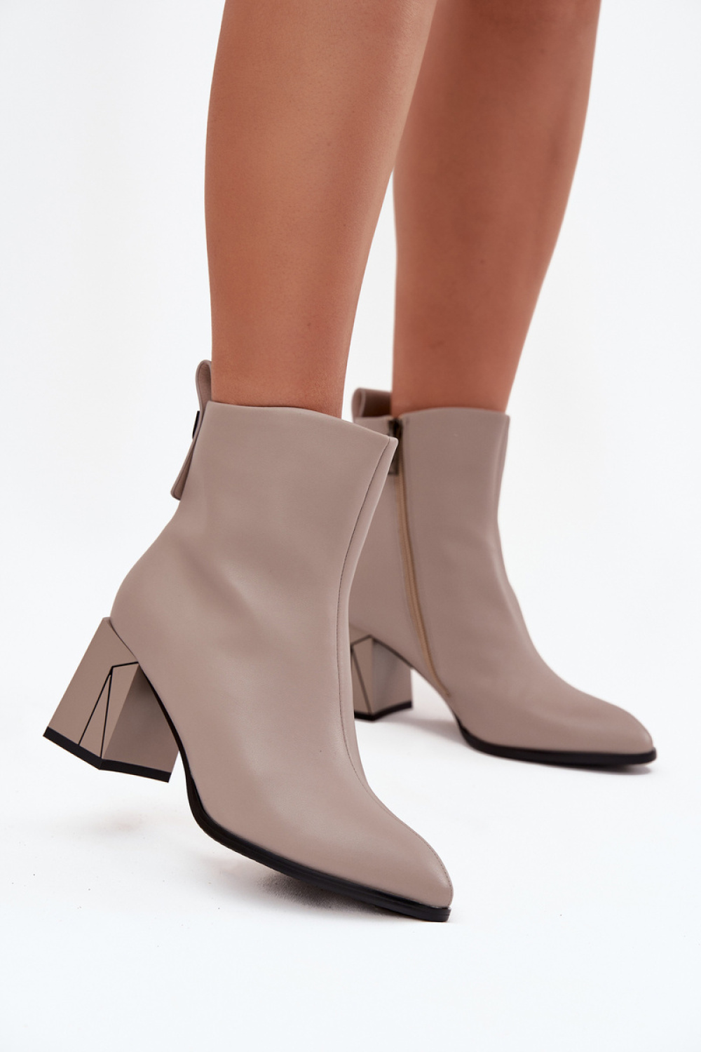 Laarsjes met hoge hak model 222516 Step in style