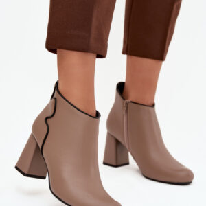 Laarsjes met hoge hak model 222520 Step in style