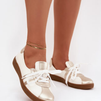 Barefoot model 223857 Step in style