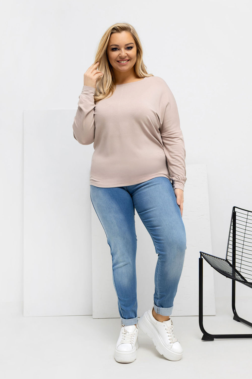 Plus size blouse model 223923 Relevance - Afbeelding 4
