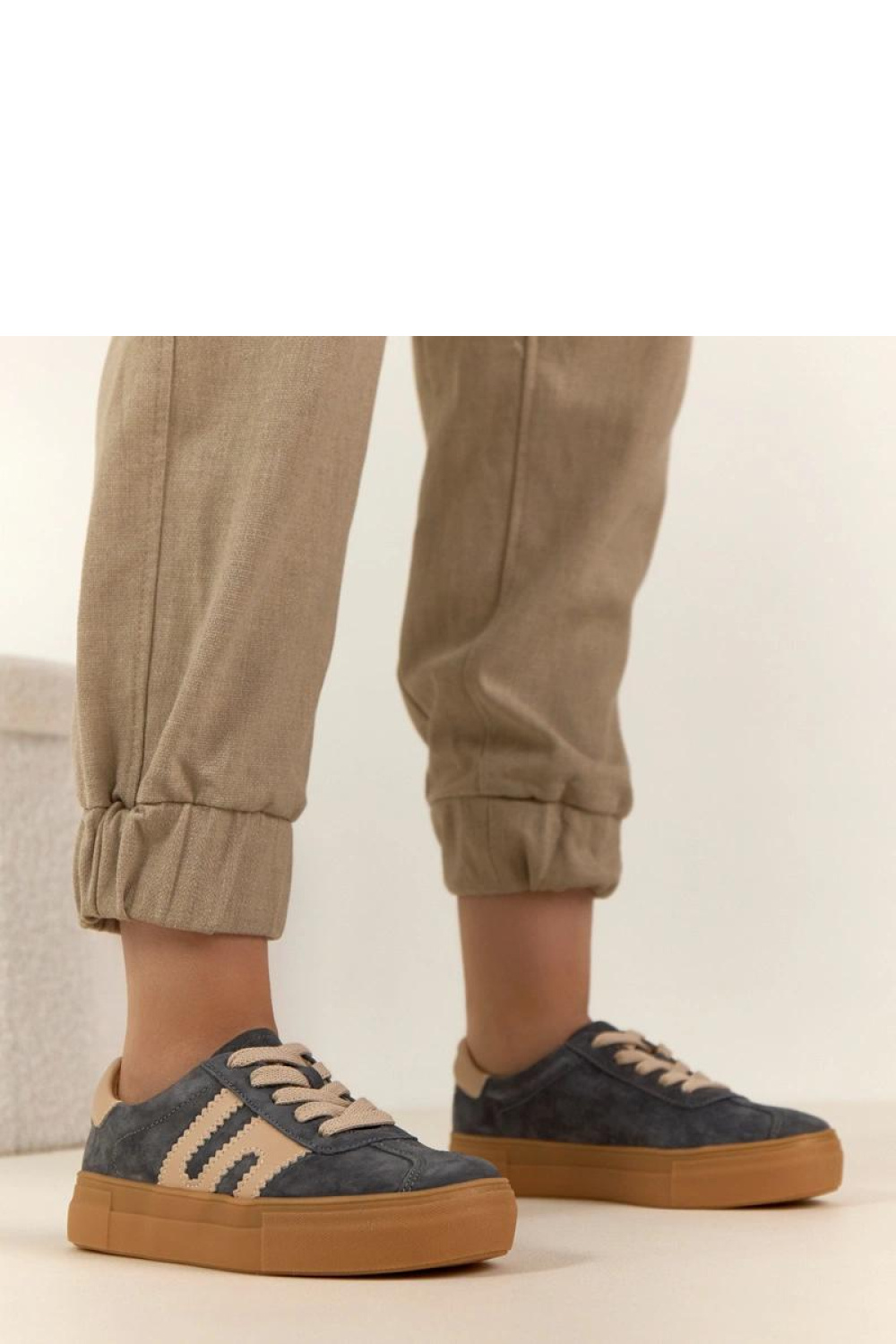 Sportchoenen op een platform model 224963 Solea