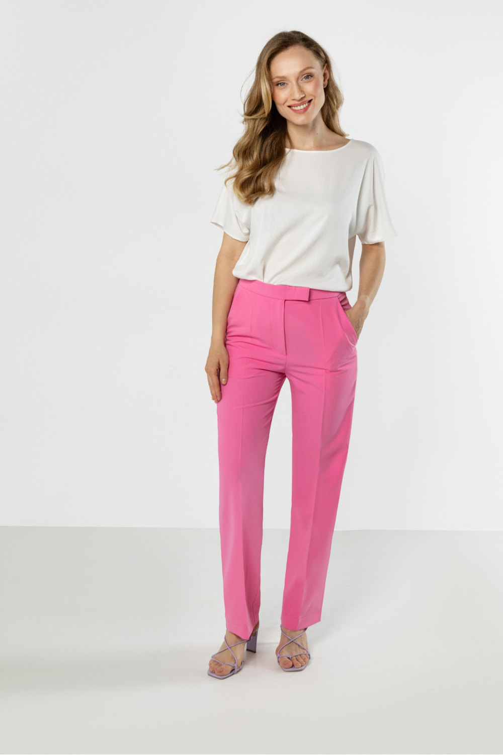 Damesbroek model 225321 awama