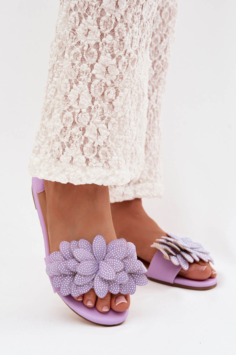 slippers model 225386 Step in style