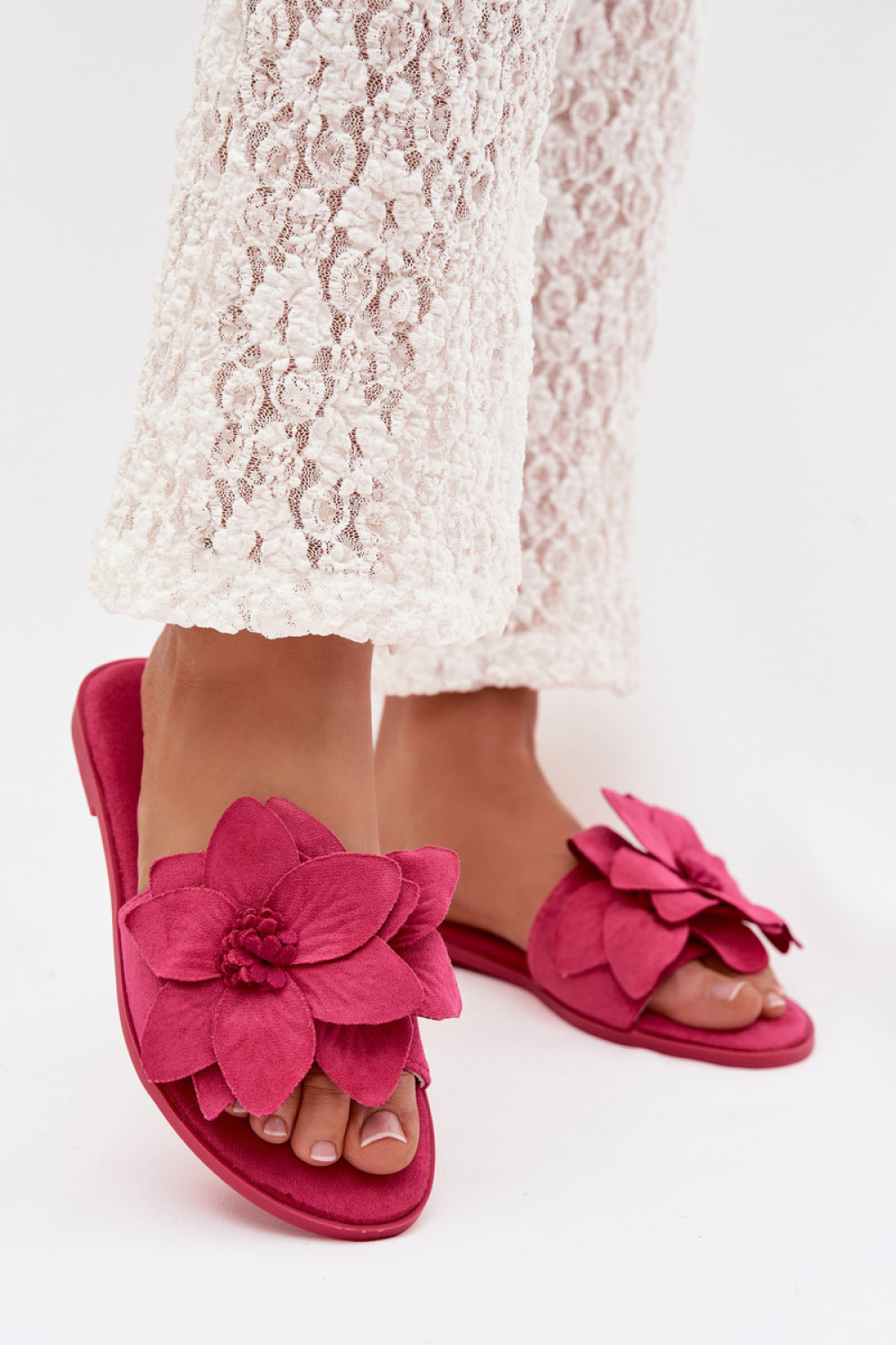 slippers model 225391 Step in style