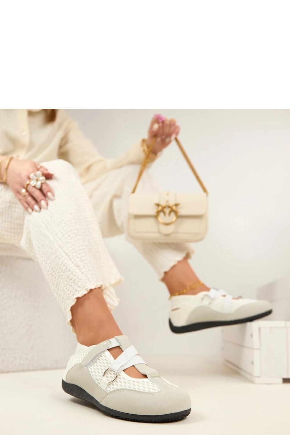 Ballerina's model 225597 Solea