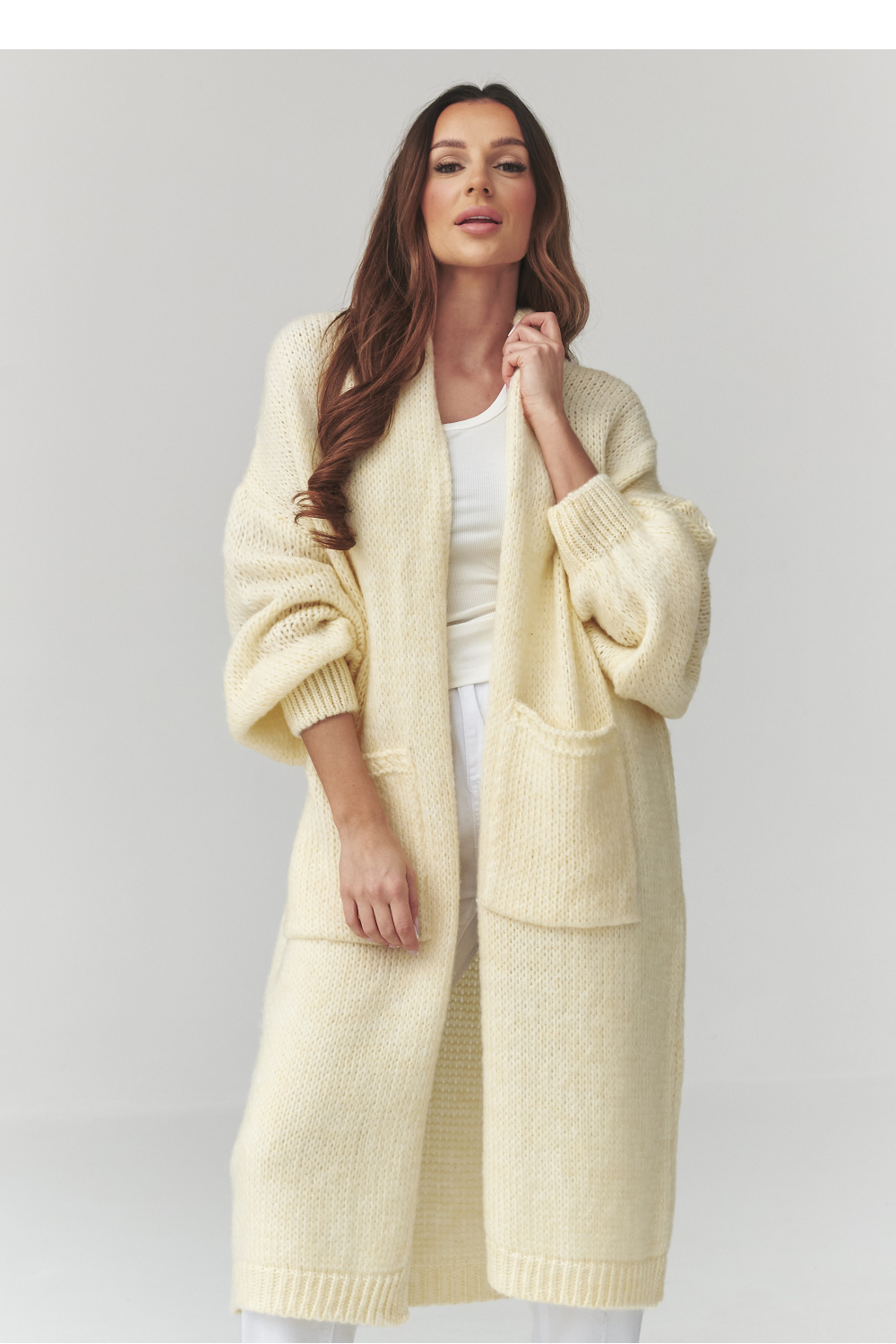 cardigan model 226876 Makadamia