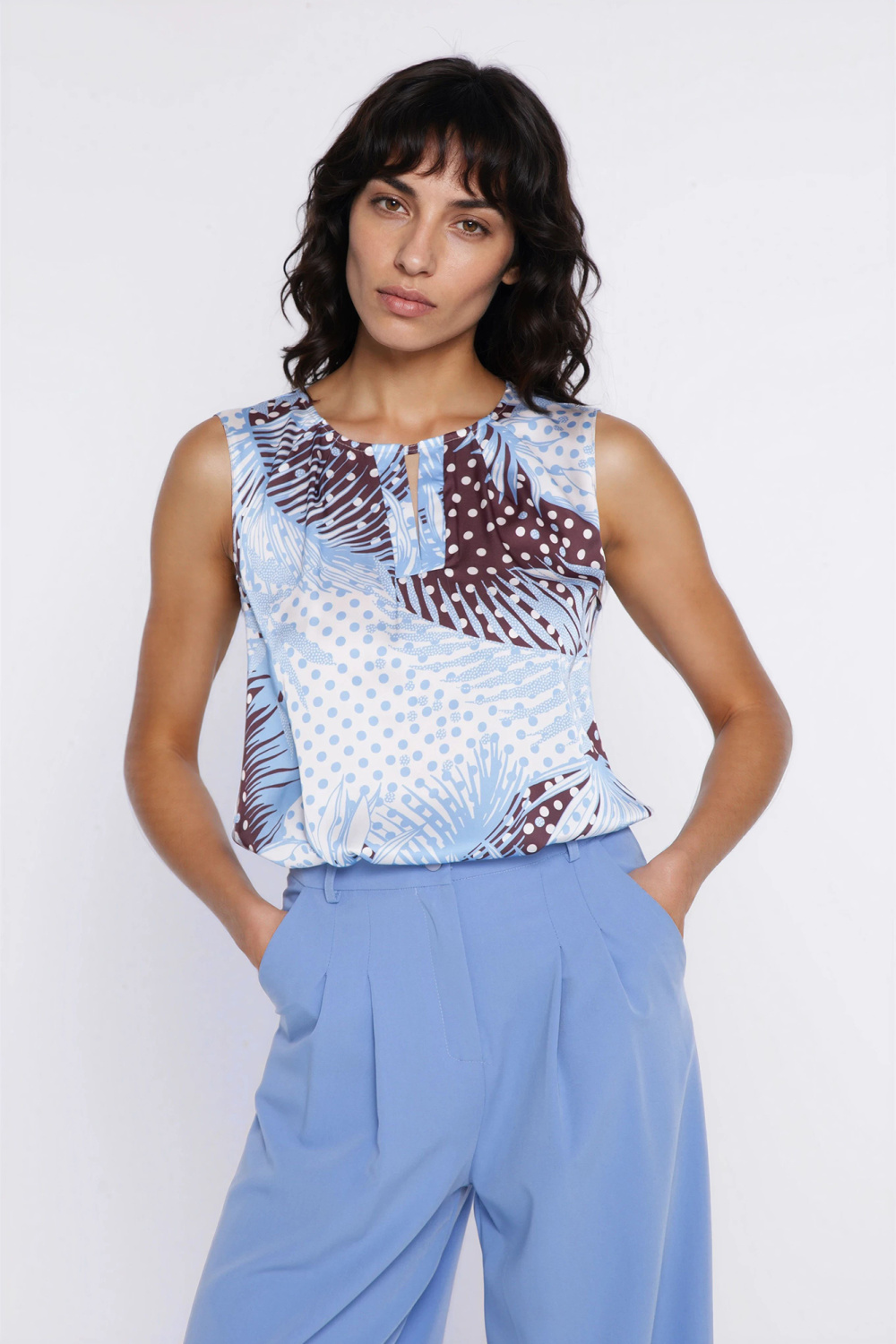 blouse model 227155 Nife