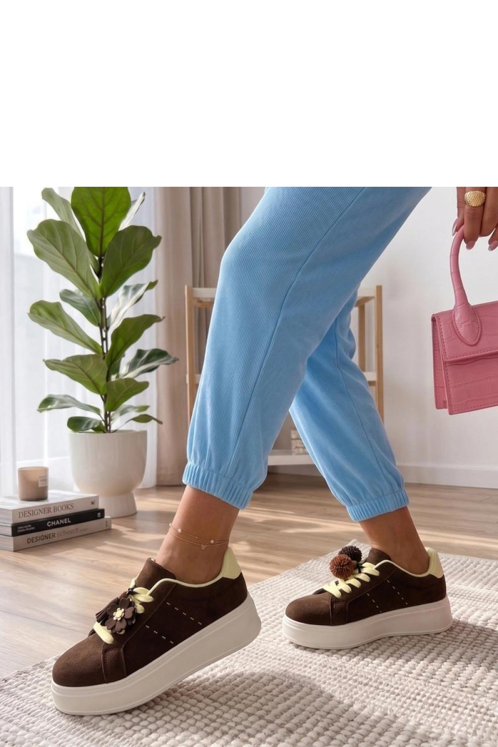Sportchoenen op een platform model 227728 Solea