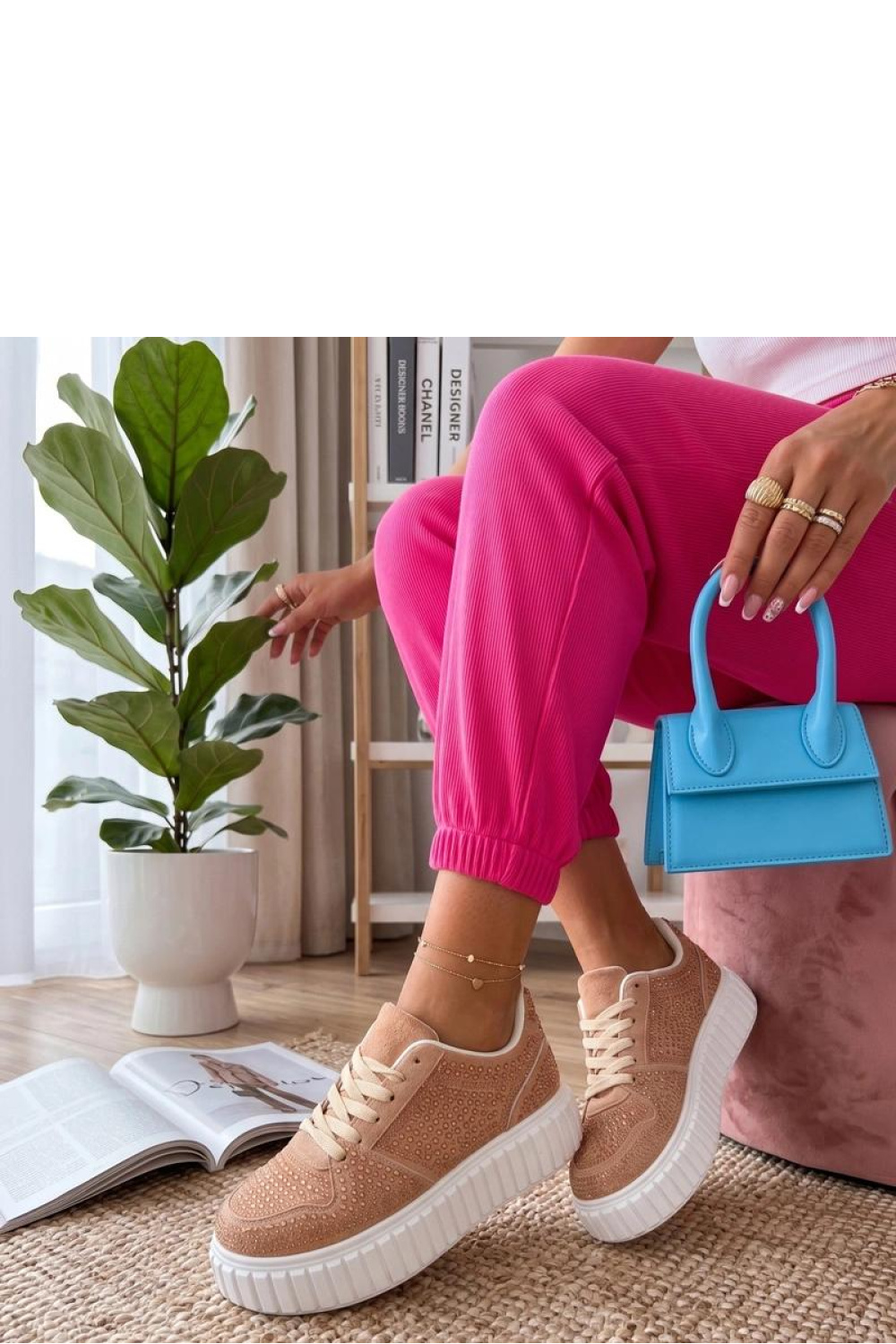 Sportchoenen op een platform model 227735 Solea