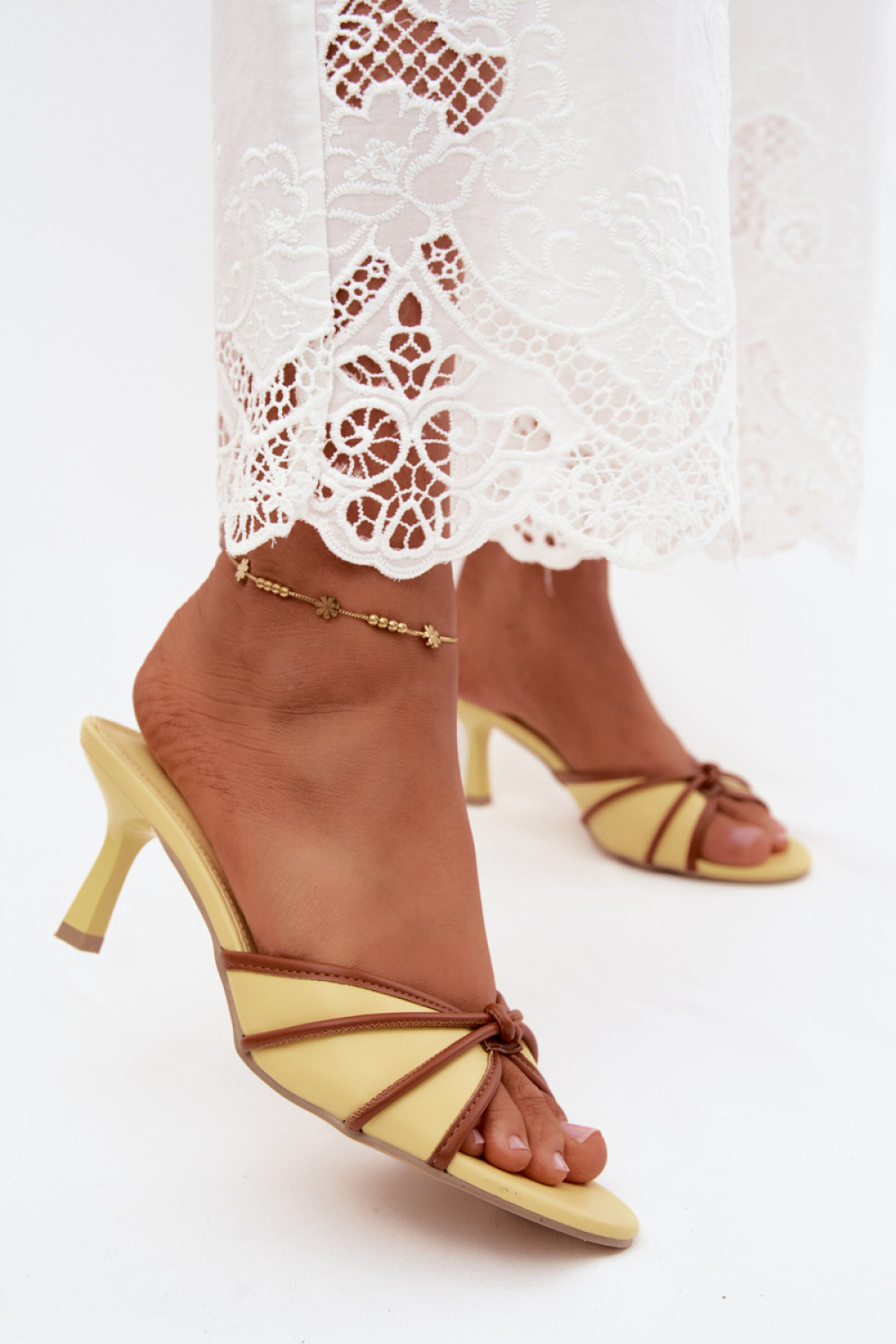 Hakken slippers model 228797 Step in style