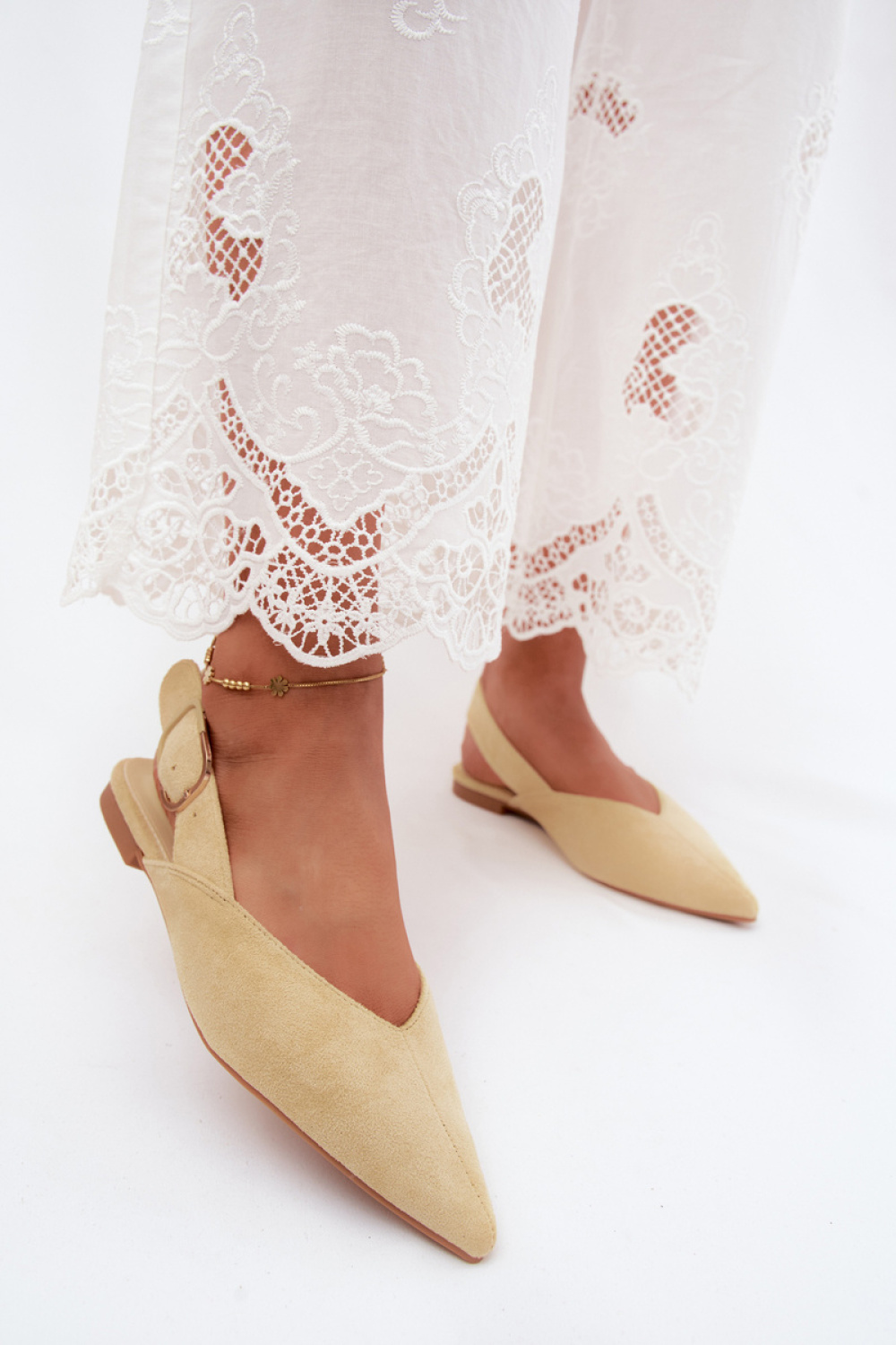 Ballerina's model 228939 Step in style