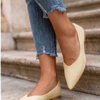 Ballerina's model 228944 Step in style