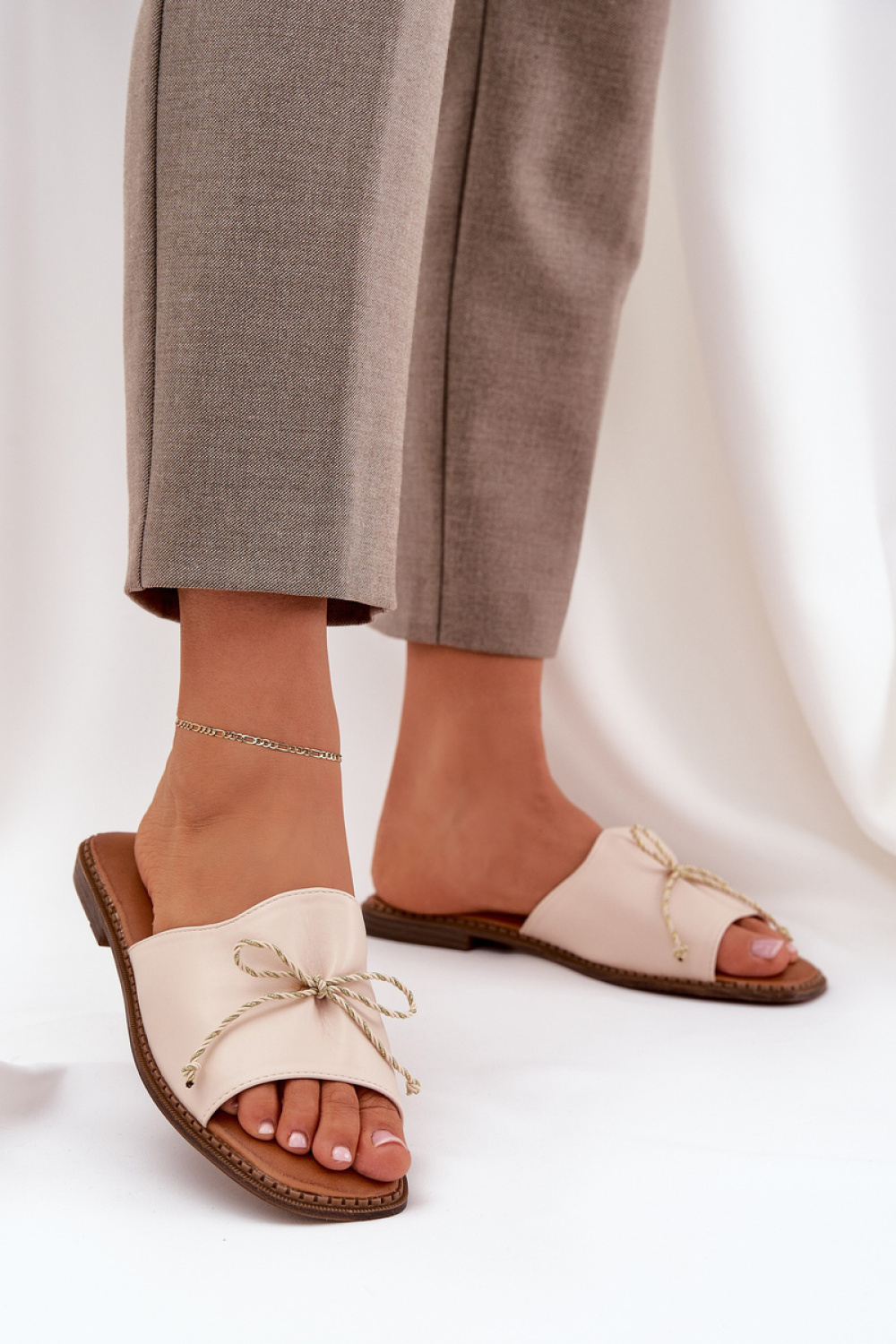 slippers model 228987 Step in style