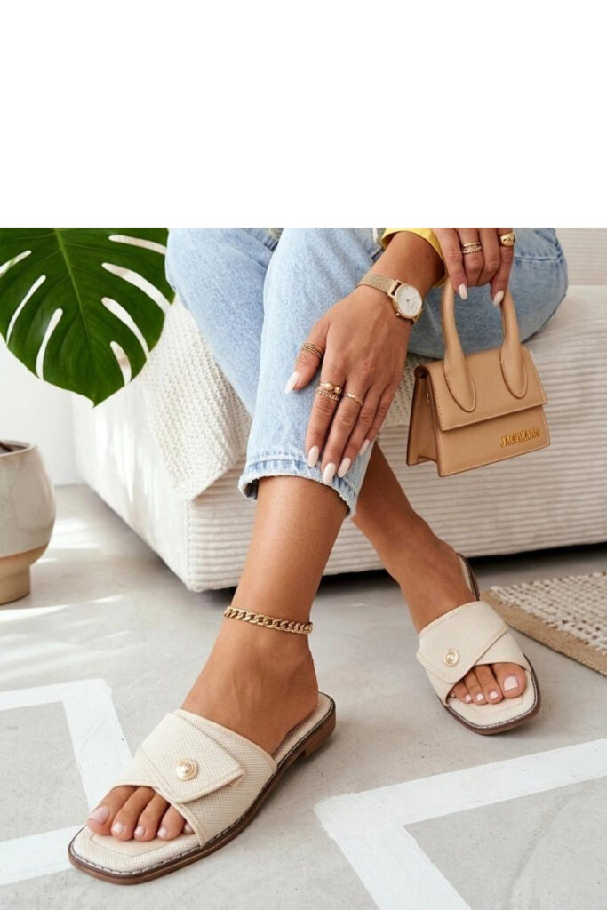 slippers model 229799 Solea