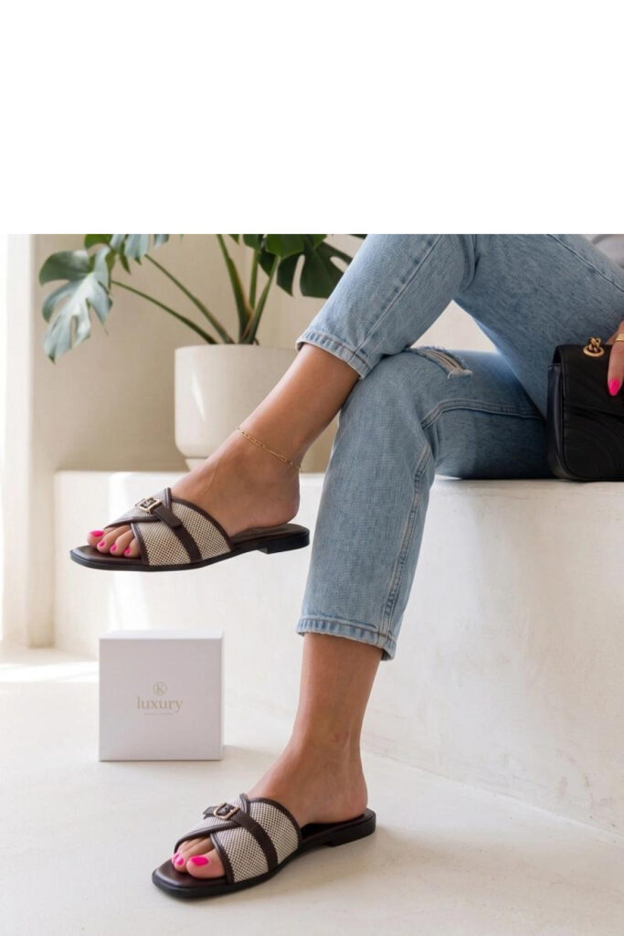 slippers model 229804 Solea