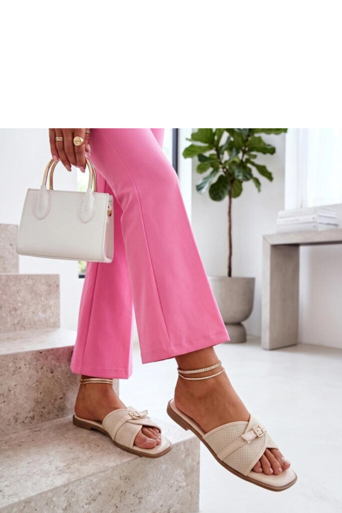 slippers model 229805 Solea