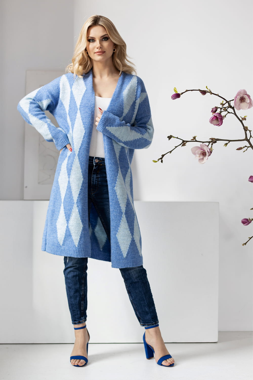 cardigan model 178643 PeeKaBoo