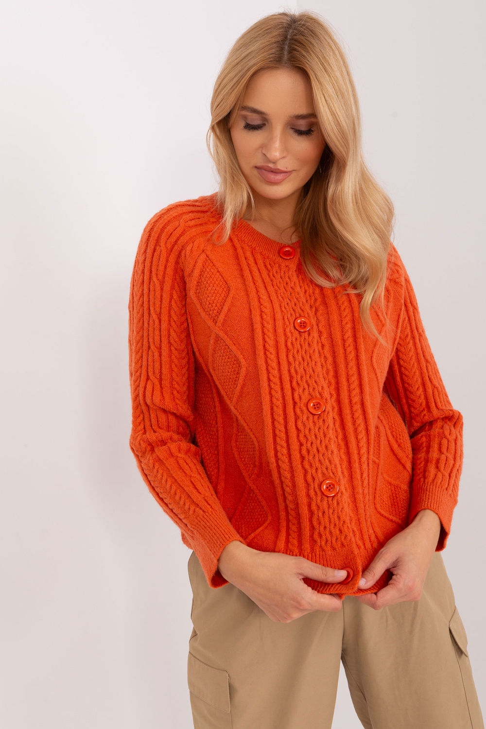 cardigan model 186821 AT